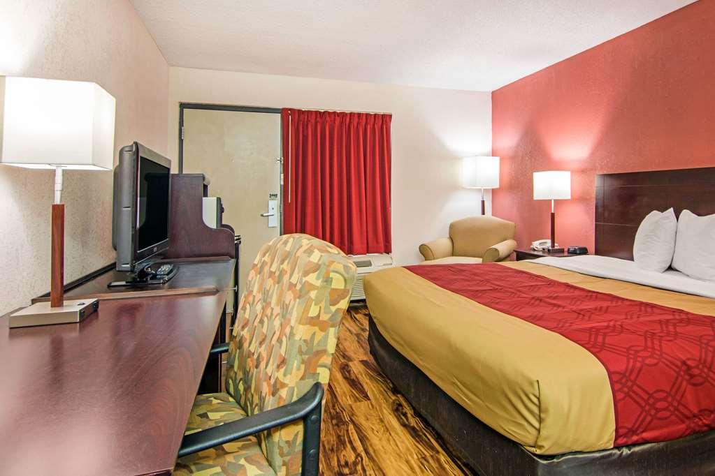 Econo Lodge Madison Oda fotoğraf