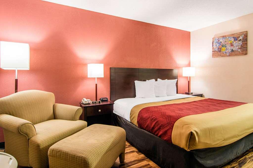 Econo Lodge Madison Oda fotoğraf