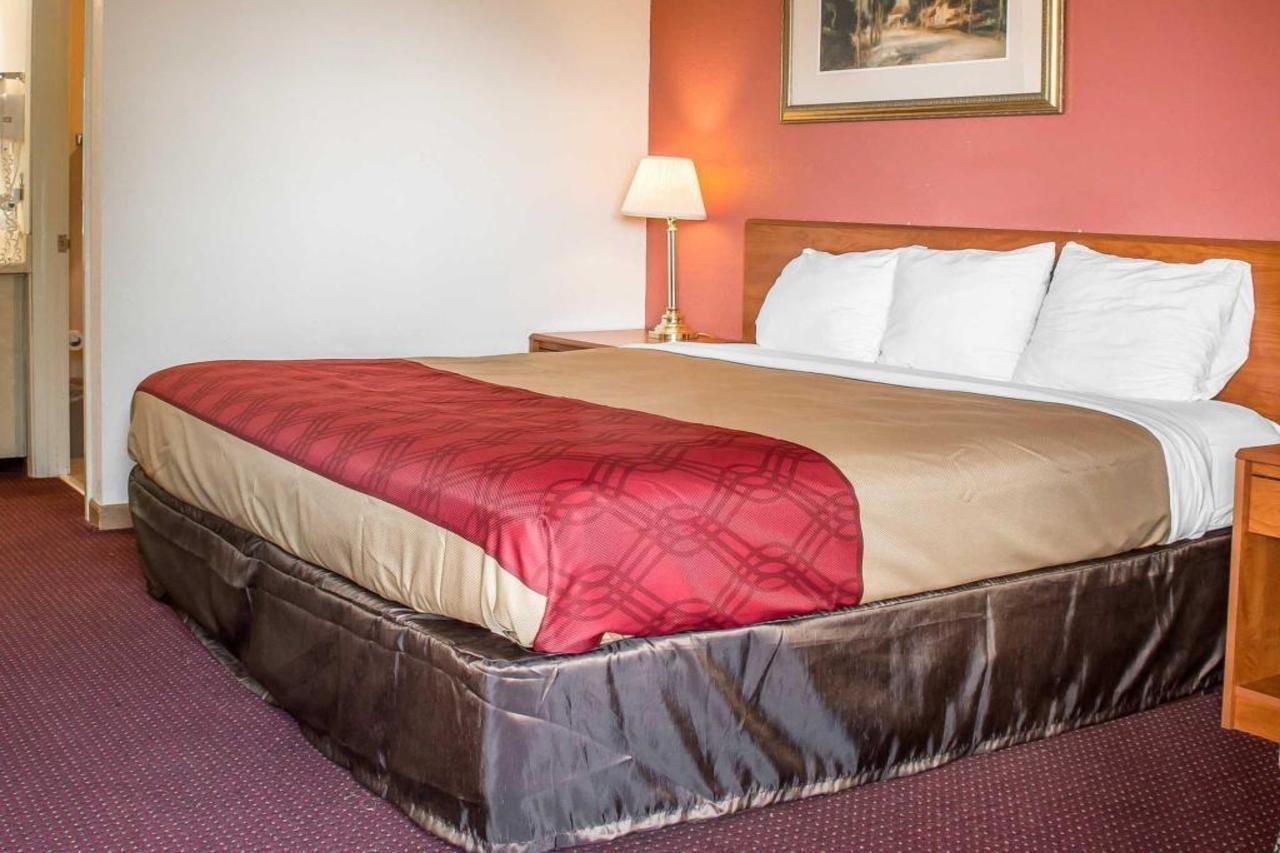 Econo Lodge Madison Dış mekan fotoğraf